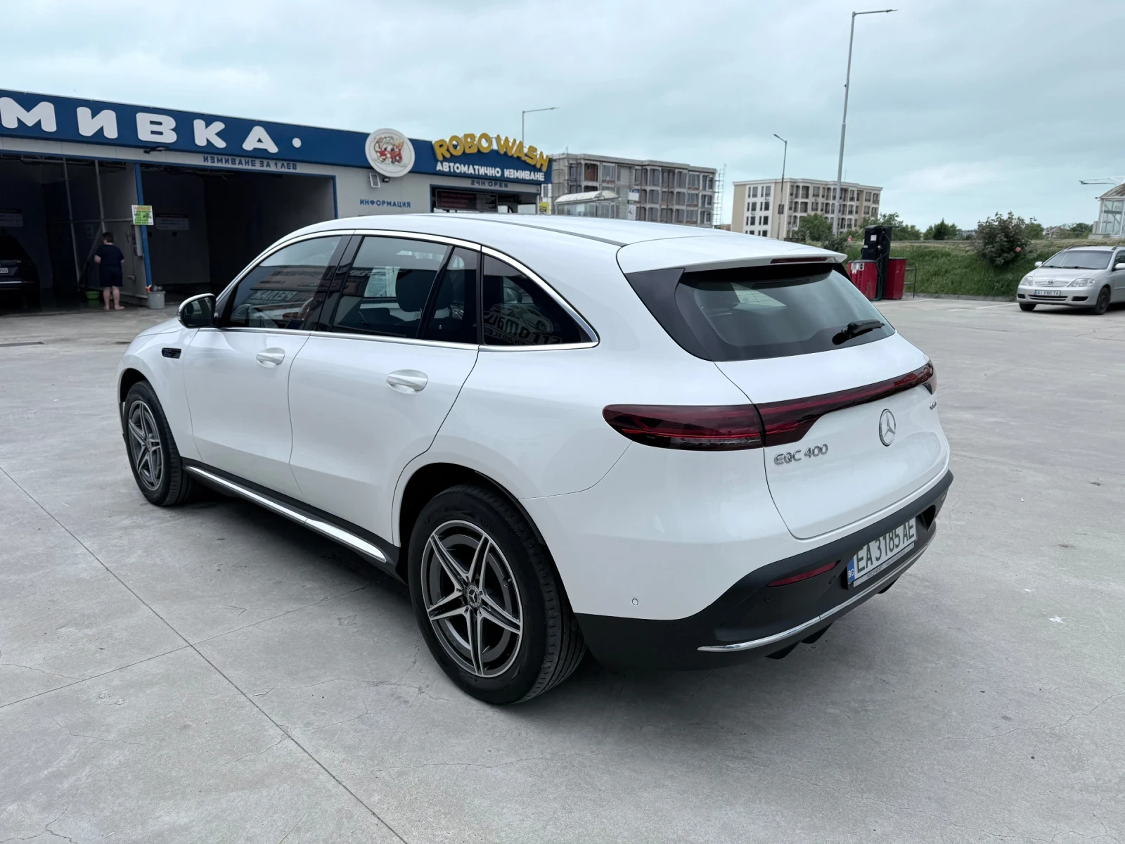 Mercedes-Benz EQC 400 ГАРАНЦИОННЕН ДО 2031, снимка 6 - Автомобили и джипове - 54643409