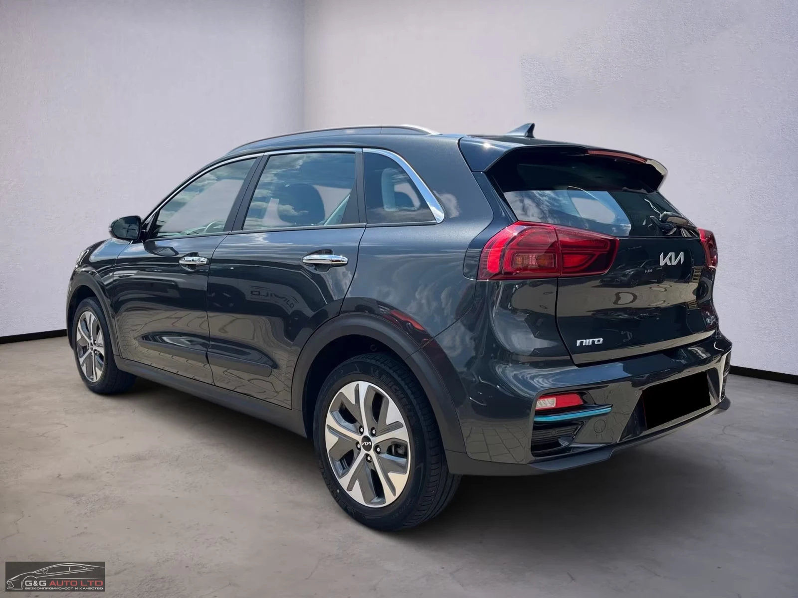 Kia Niro 64kWh/204HP/VISION/CAM/NAVI/LED/KLEES/613z, снимка 3 - Автомобили и джипове - 55302301