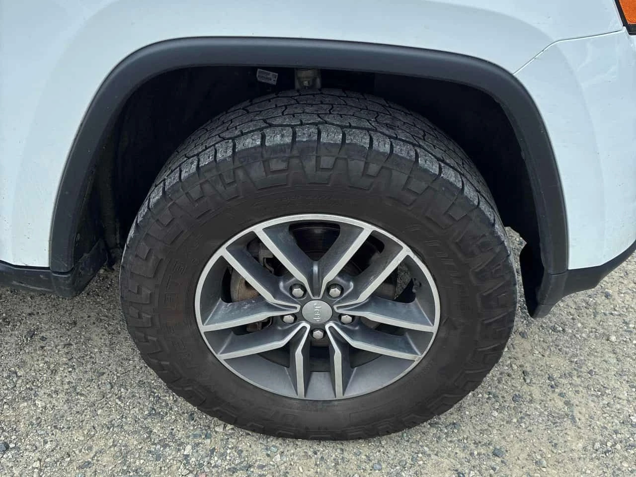 Jeep Grand cherokee  Limited / V6 / КЛИП НА МОТОРА / АВТОКРЕДИТ, снимка 11 - Автомобили и джипове - 55500439