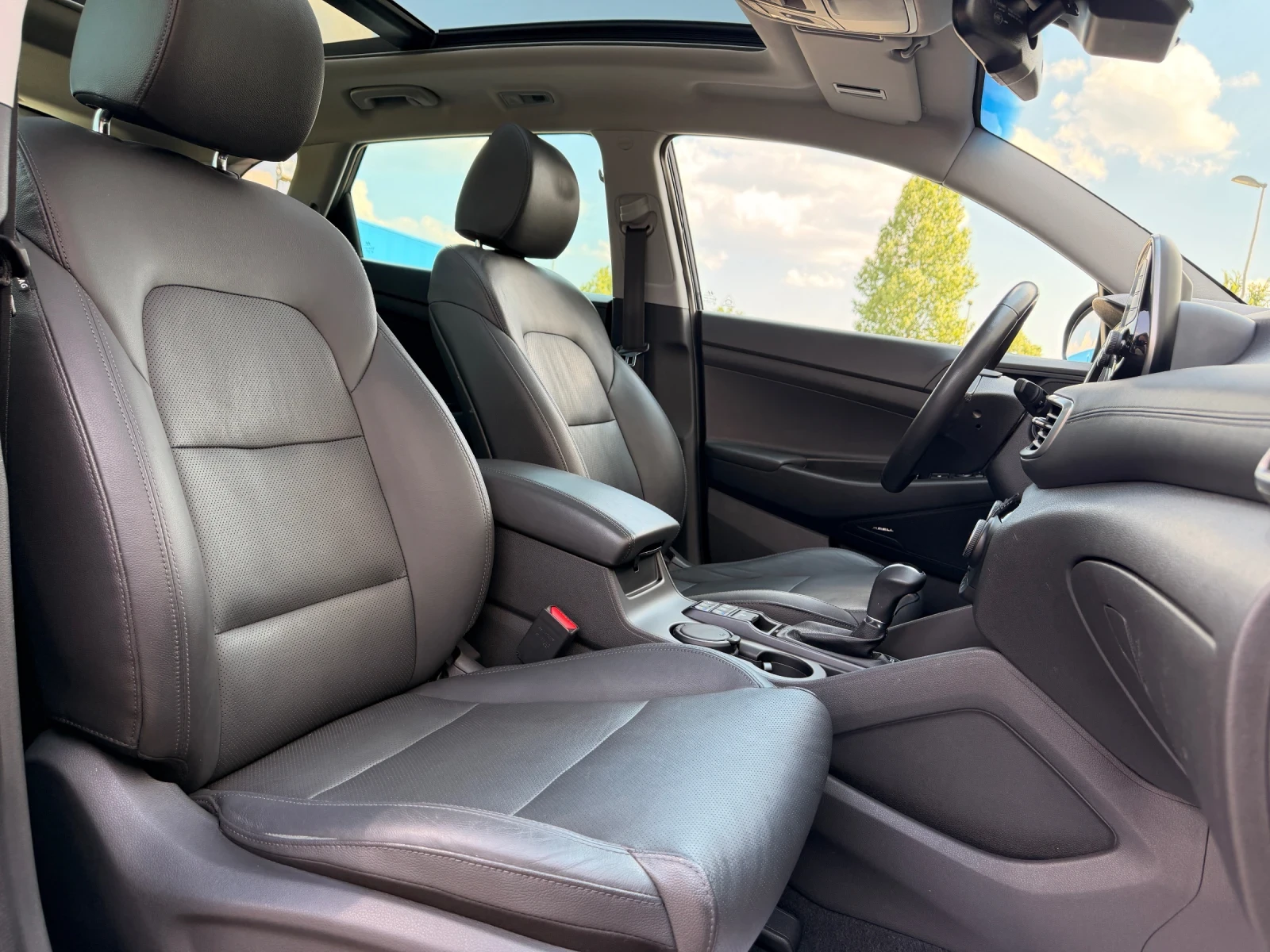 Hyundai Tucson 2.0MILD/HYBRID-48V-HTRAC-FULL-УНИКАЛЕН-КАТО НОВ!!!, снимка 15 - Автомобили и джипове - 55597254
