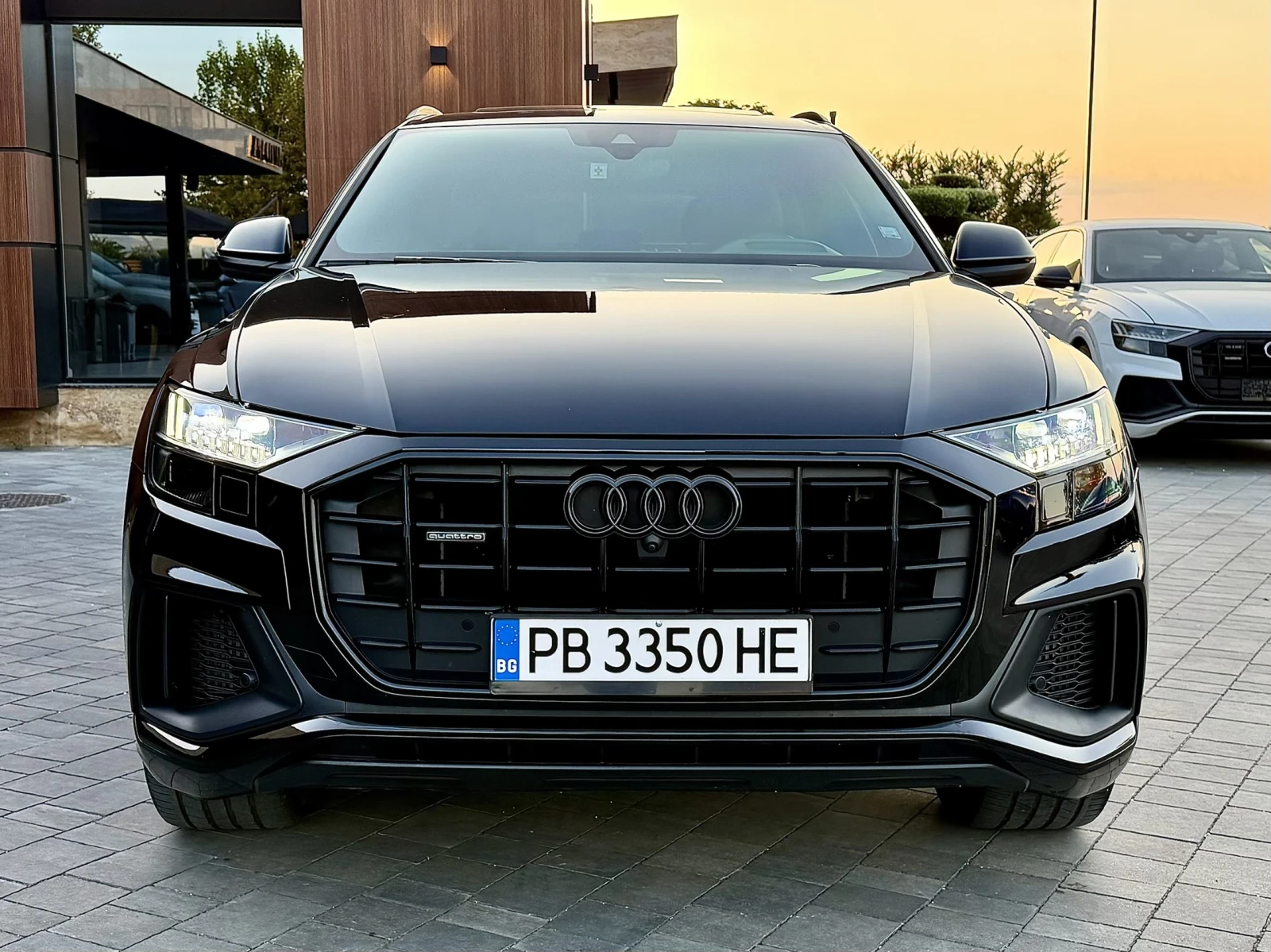 Audi Q8 55TFSI S-Line #SoftClose#PANO#OBDUH#B&O#FULL MAX#, снимка 5 - Автомобили и джипове - 55647366