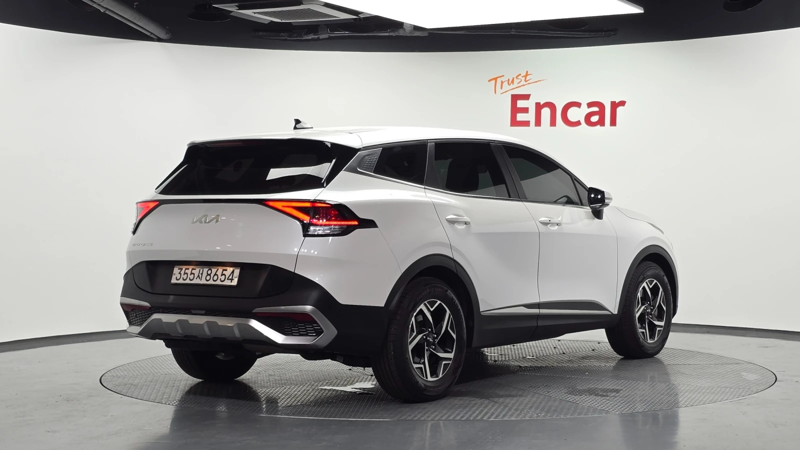 Kia Sportage 2.0 Diesel 2WD Trendy, снимка 2 - Автомобили и джипове - 55987835
