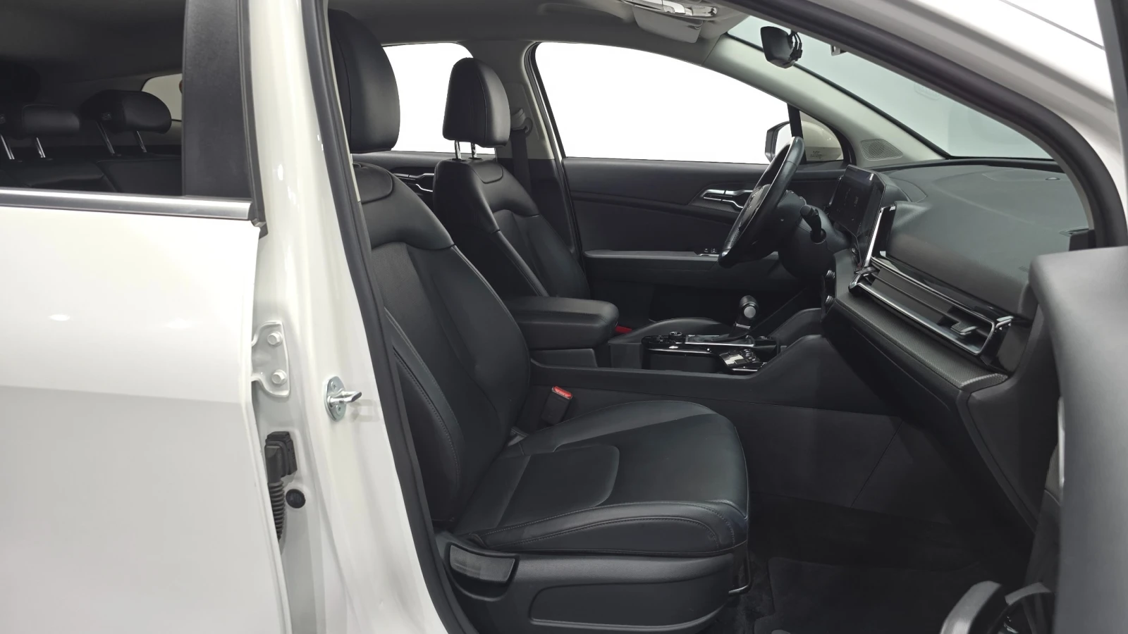 Kia Sportage 2.0 Diesel 2WD Trendy, снимка 10 - Автомобили и джипове - 55987835
