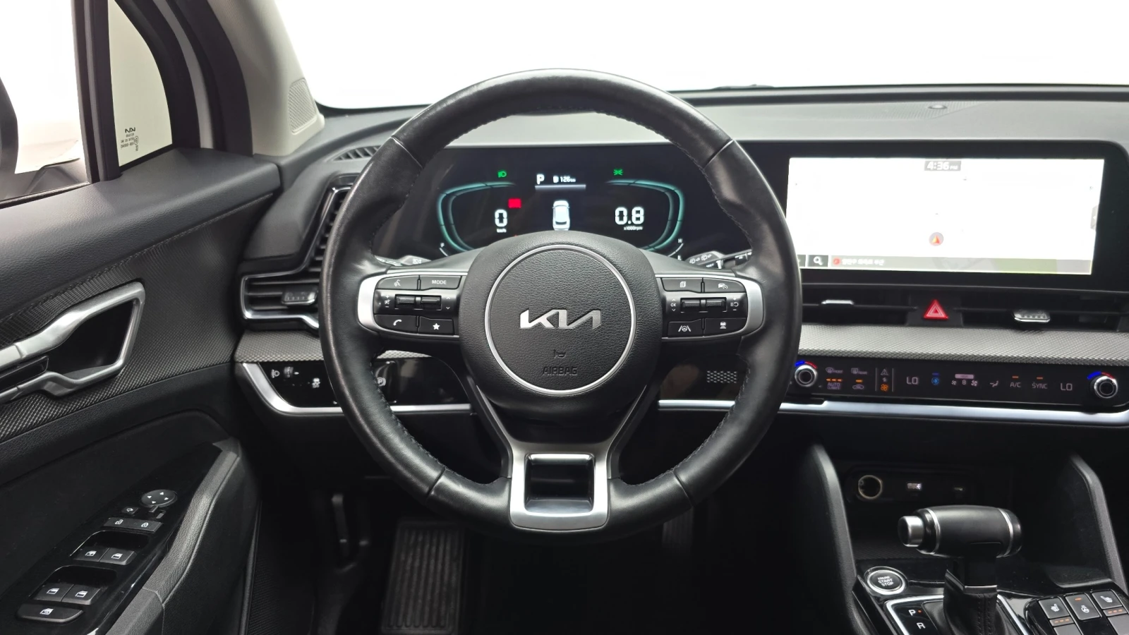 Kia Sportage 2.0 Diesel 2WD Trendy, снимка 12 - Автомобили и джипове - 55987835