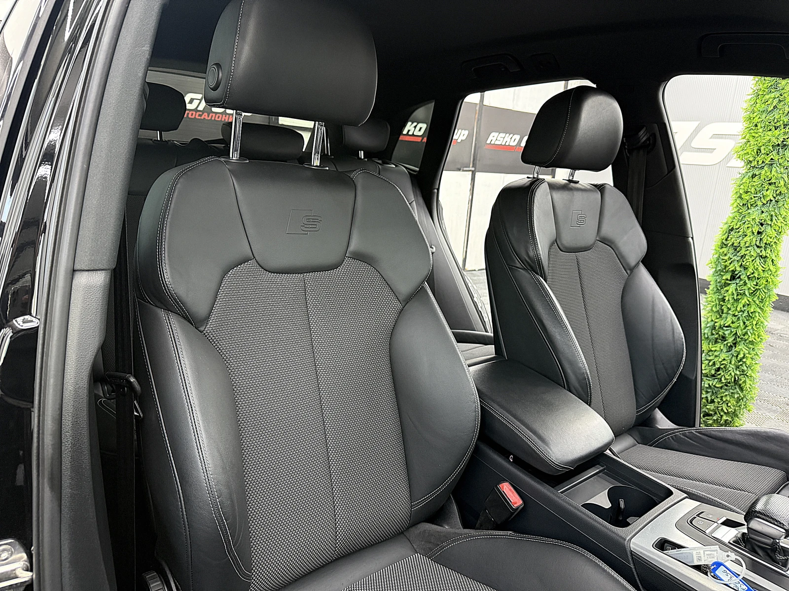 Audi Q5 S-line+ + + /KeylessGo/DIGITAL/СОБСТВИН ЛИЗИНГ, снимка 12 - Автомобили и джипове - 55989489
