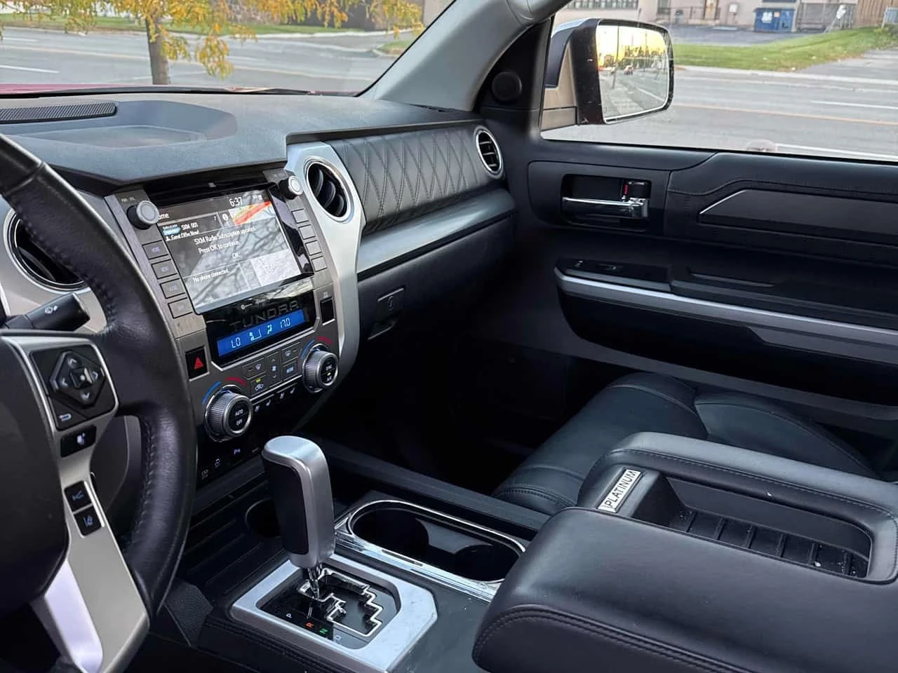 Toyota Tundra * Platinum * CARFAX * JBL ����� * KEYLESS * ������ | Mobile.bg � ����������� 11