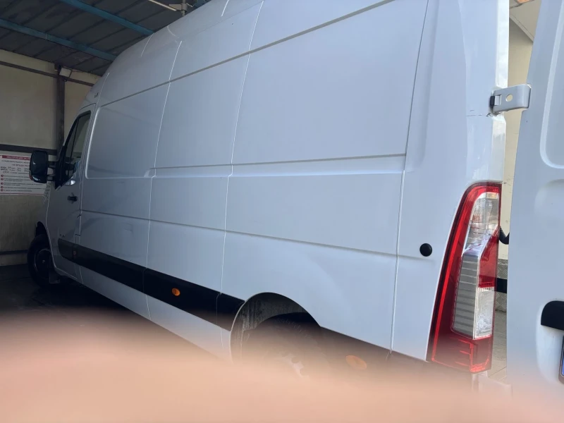 Renault Master 2.3 dCI  125 к.с. Хладилен, MAF4D/MAF4DF, снимка 4 - Бусове и автобуси - 52484689