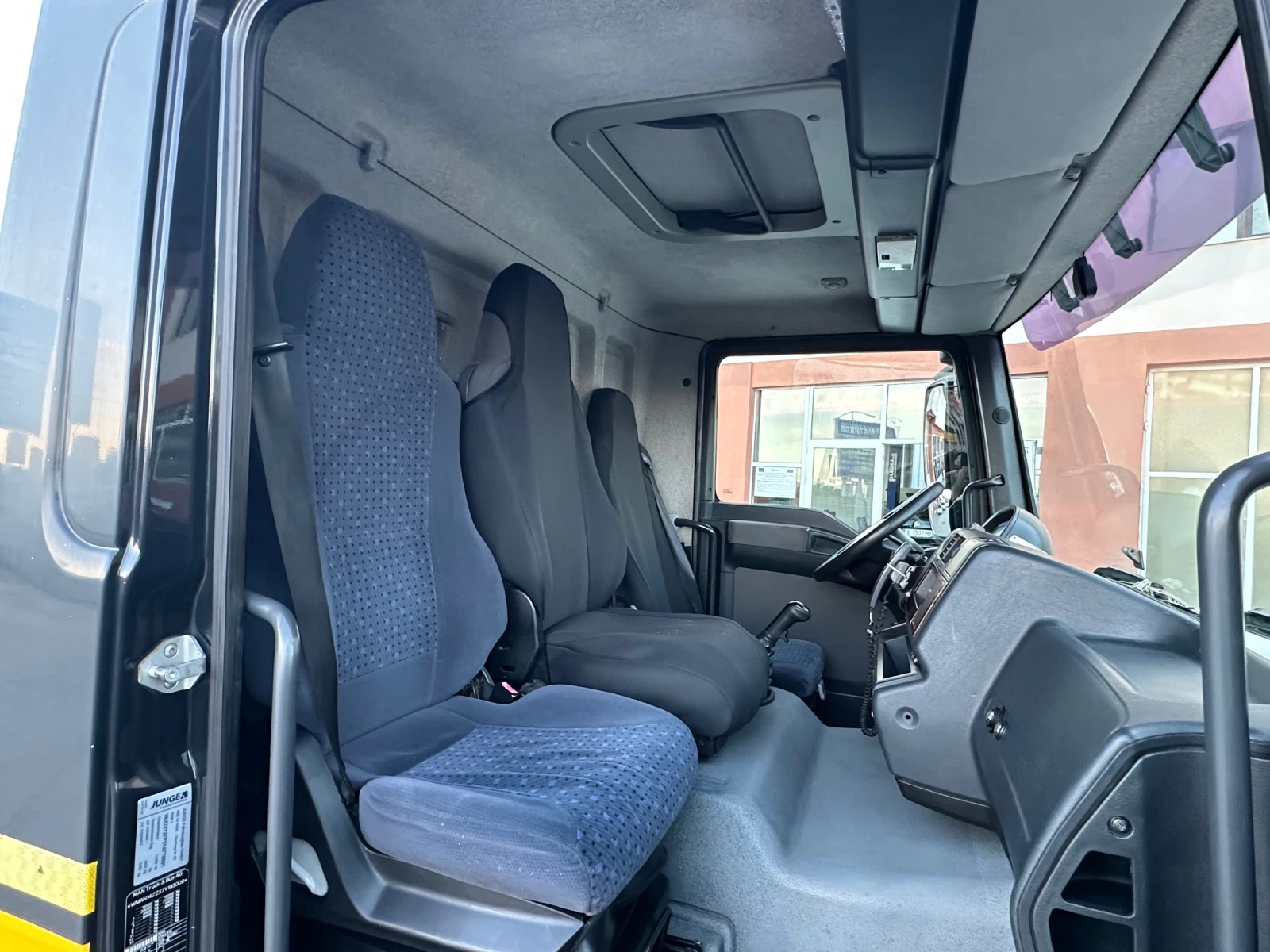 Man Tgl 12.240, снимка 15 - Камиони - 56216138