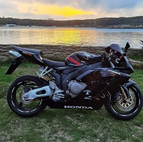 Honda Cbr 1000RR, снимка 1