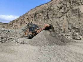 Машини за насипни материали Друга Мобилна трошачка DSB Innocrush 30 , снимка 3