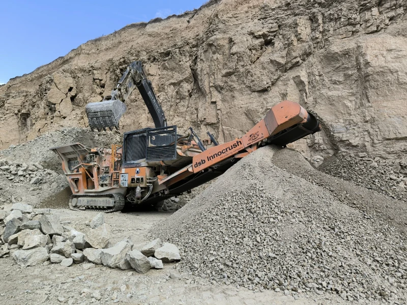 Машини за насипни материали Друга Мобилна трошачка DSB Innocrush 30 