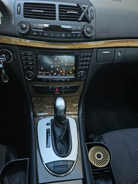 Mercedes-Benz E 320 3.2 * КЛИМАТРОНИК* !КОЖА!НАВИ! FULL !TОП! - 6700 лв. - 56180007 15
