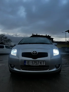 Toyota Yaris, снимка 2