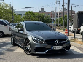 ������ Mercedes-Benz C 63 A...
