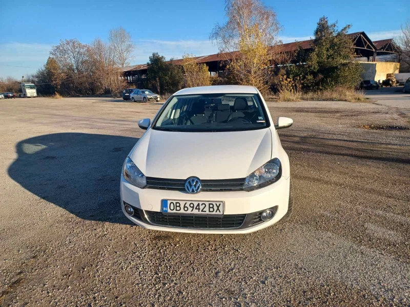 VW Golf 1.6 TDI, снимка 1 - Автомобили и джипове - 48123437