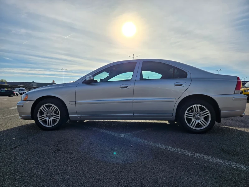 Volvo S60 2.5AWD Geartronic, снимка 1 - Автомобили и джипове - 48371088