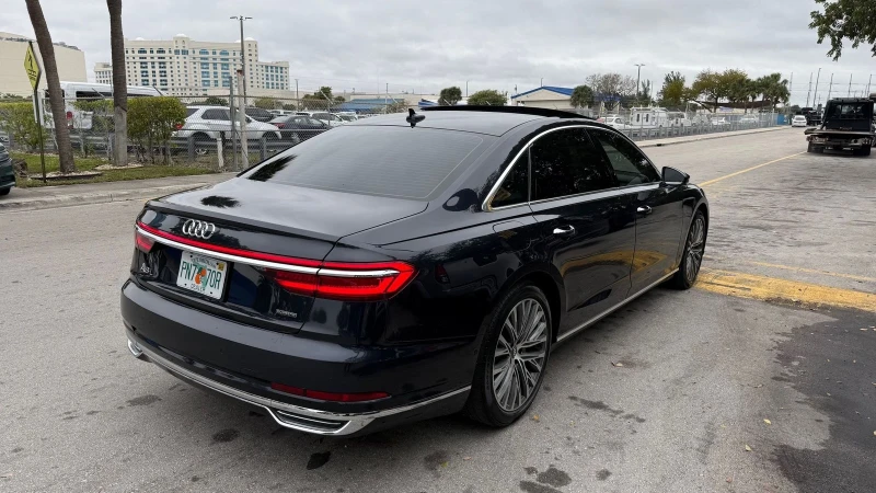 Audi A8, снимка 5 - Автомобили и джипове - 48806732