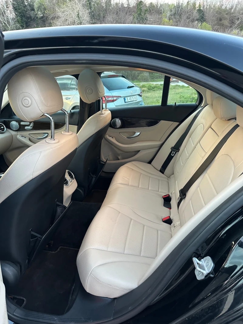 Mercedes-Benz C 300, снимка 8 - Автомобили и джипове - 52255780