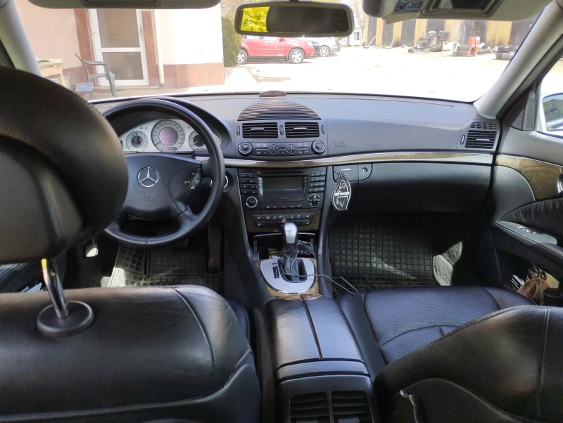 Mercedes-Benz E 320 320cdi w211 Avangart, снимка 6 - Автомобили и джипове - 50699934