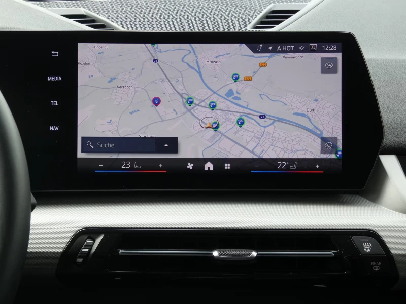 BMW iX2 eDrive20/204HP/NAVI/LED/CAM/CARPLAY/KLESS/251g, снимка 12 - Автомобили и джипове - 51569963