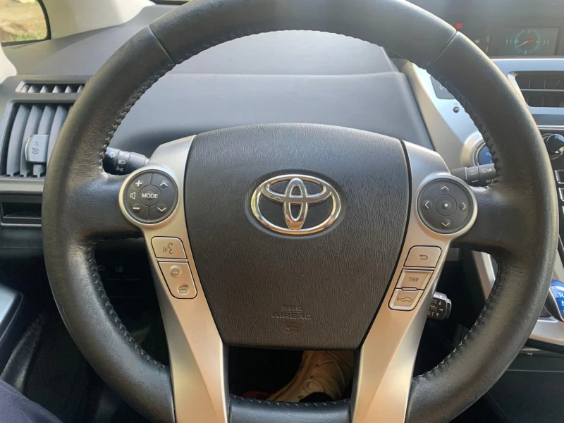 Toyota Prius Prius plus, снимка 9 - Автомобили и джипове - 52058155