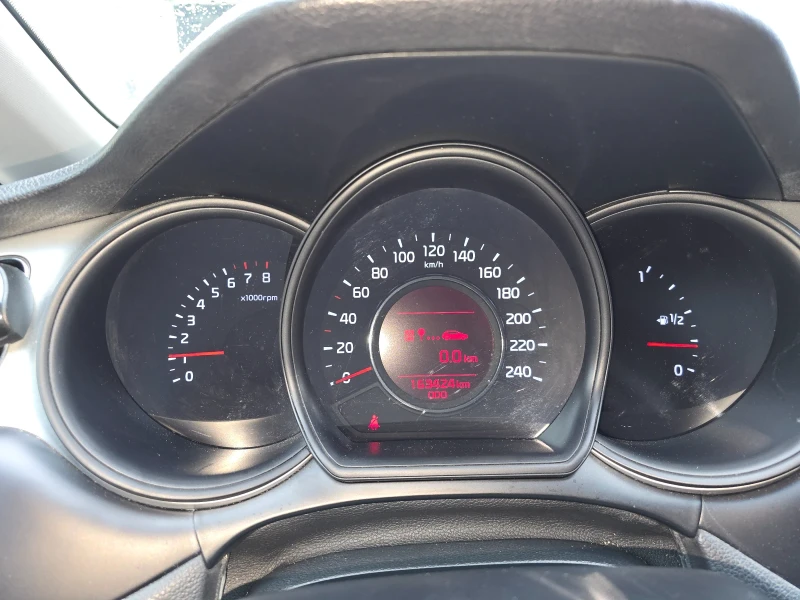 Kia Ceed, снимка 8 - Автомобили и джипове - 51964137