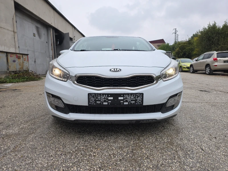 Kia Ceed, снимка 3 - Автомобили и джипове - 51964137