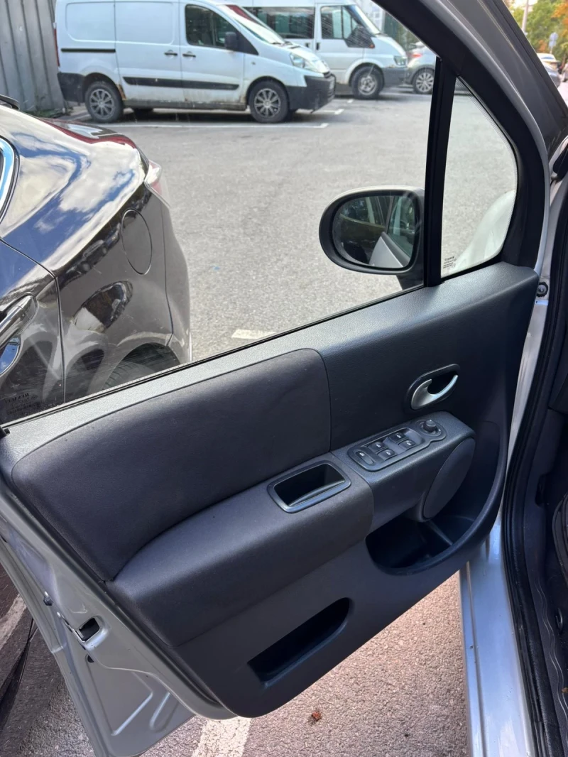 Renault Modus 1.6, снимка 6 - Автомобили и джипове - 52087461