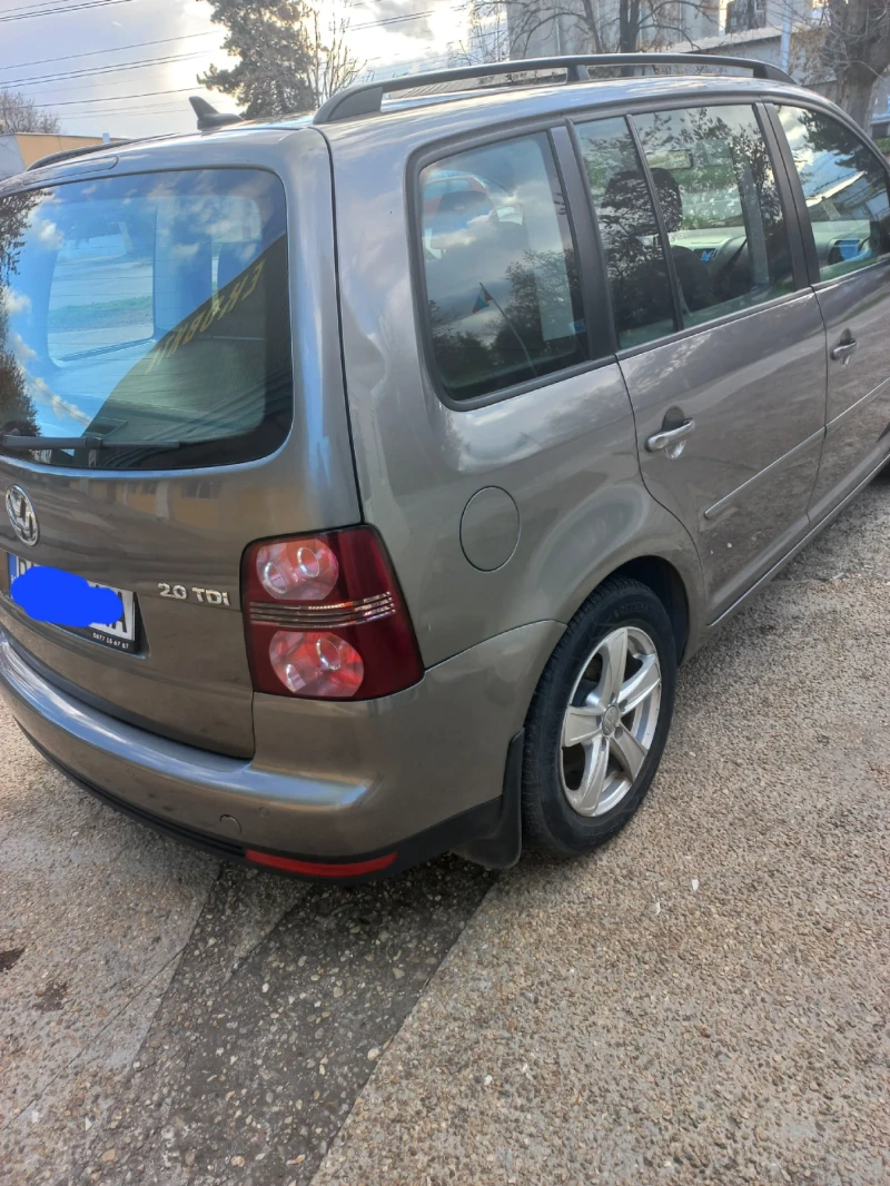 VW Touran, снимка 3 - Автомобили и джипове - 52514085