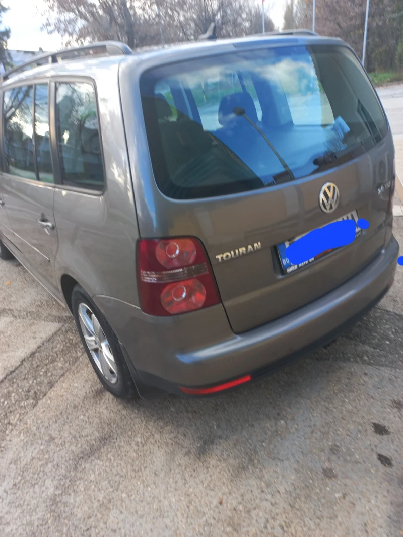 VW Touran, снимка 4 - Автомобили и джипове - 52514085