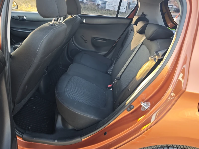 Hyundai I20 1.2i, снимка 9 - Автомобили и джипове - 52943252