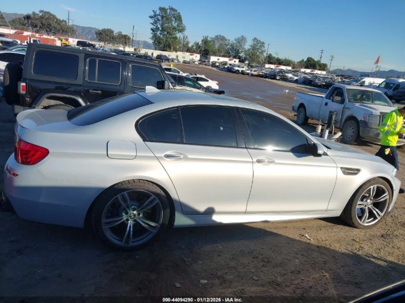 BMW M5 Harman/Kardon* подгрев* обухване* Heads-up* 360 ка, снимка 12 - Автомобили и джипове - 53272495