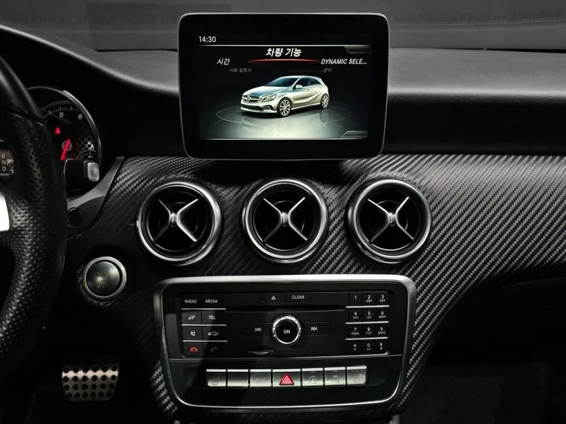 Mercedes-Benz A 250 AMG LINE!!!, снимка 15 - Автомобили и джипове - 55111228