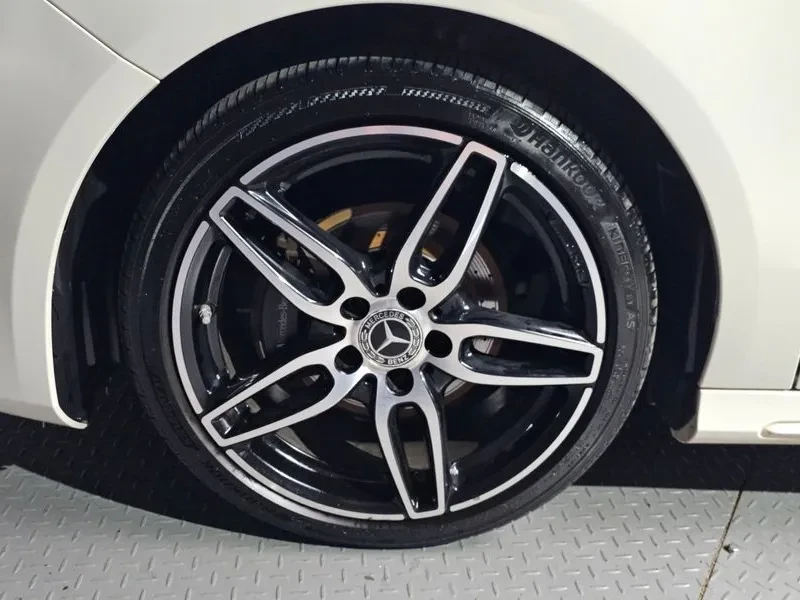 Mercedes-Benz A 250 AMG LINE!!!, снимка 5 - Автомобили и джипове - 55111228