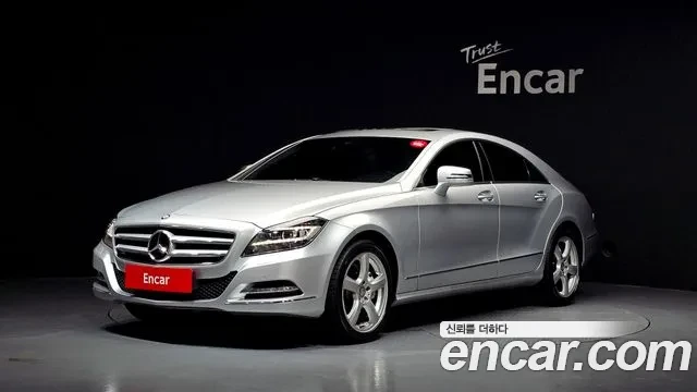 Mercedes-Benz CLS 350 BlueEFFICIENCY / SUNROOF / LEATHER SEATS / HEATED 