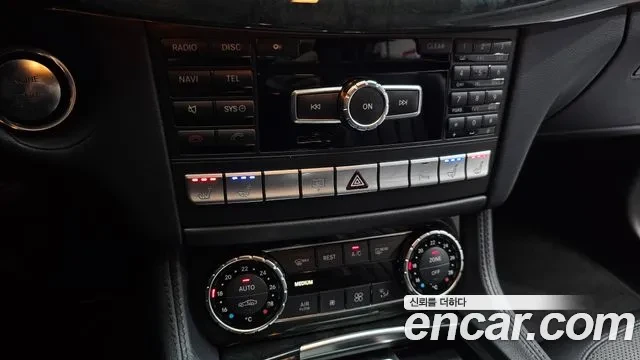 Mercedes-Benz CLS 350 BlueEFFICIENCY / SUNROOF / LEATHER SEATS / HEATED , снимка 17 - Автомобили и джипове - 56067584