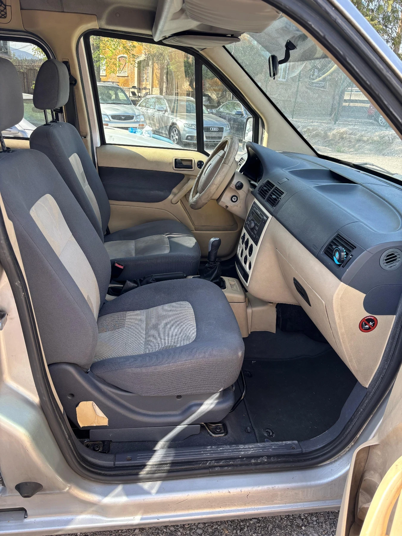 Ford Connect Пътнически GLX - изображение 5