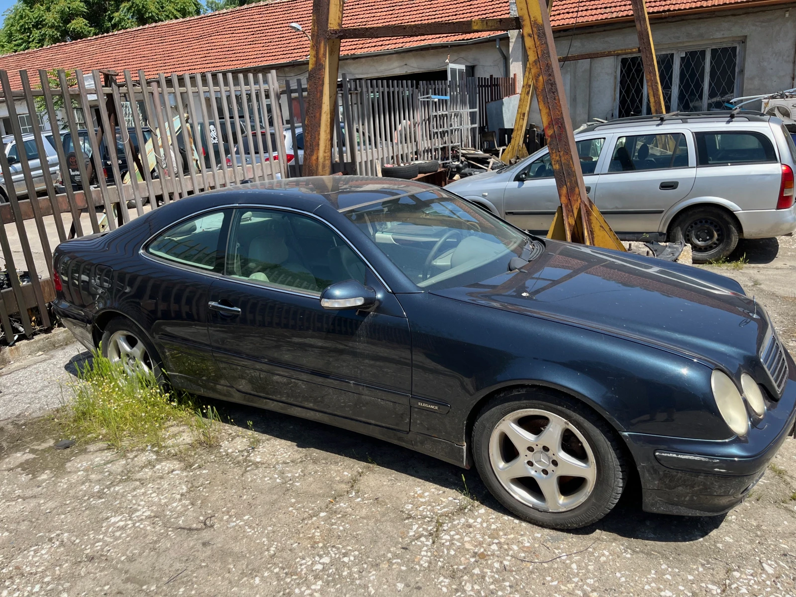 Mercedes-Benz CLK 230 - изображение 3