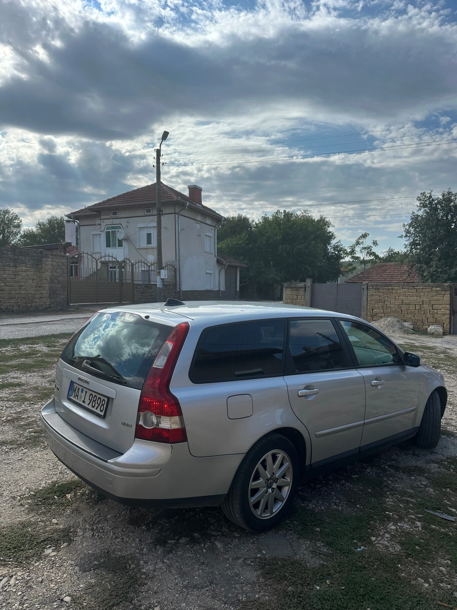 Volvo V50  - изображение 4