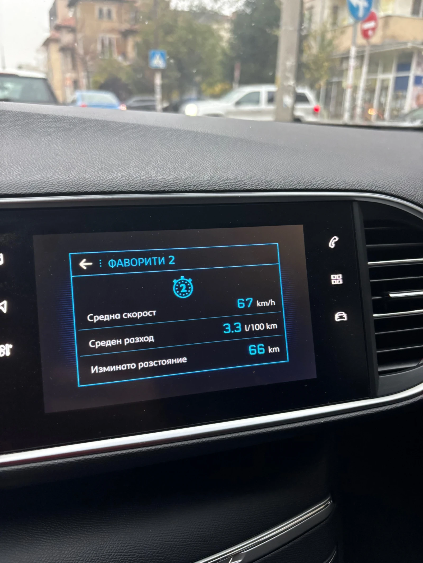 Peugeot 308 Allure BlueHDi Facelift - изображение 2