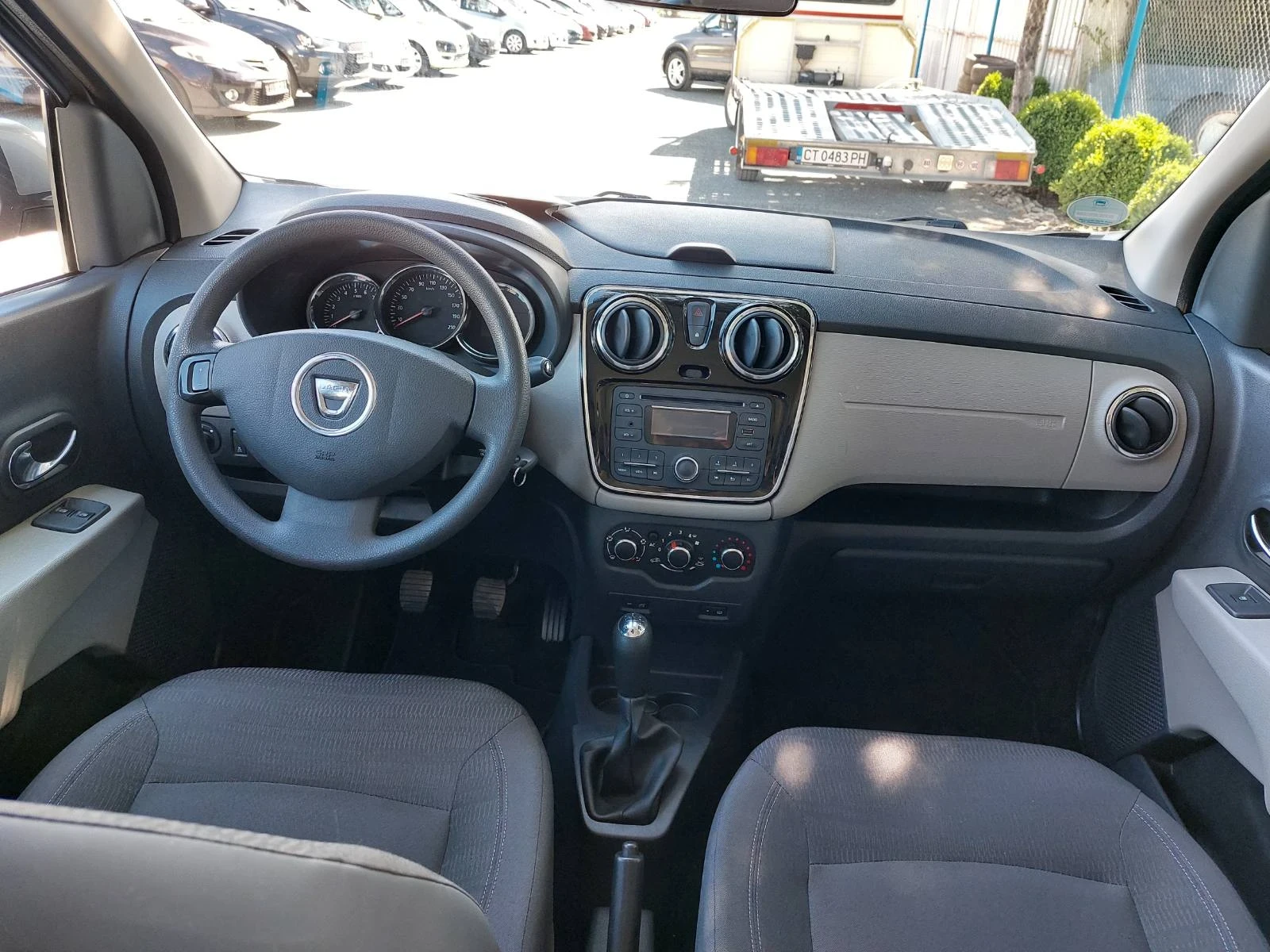 Dacia Lodgy 1.6i - изображение 4