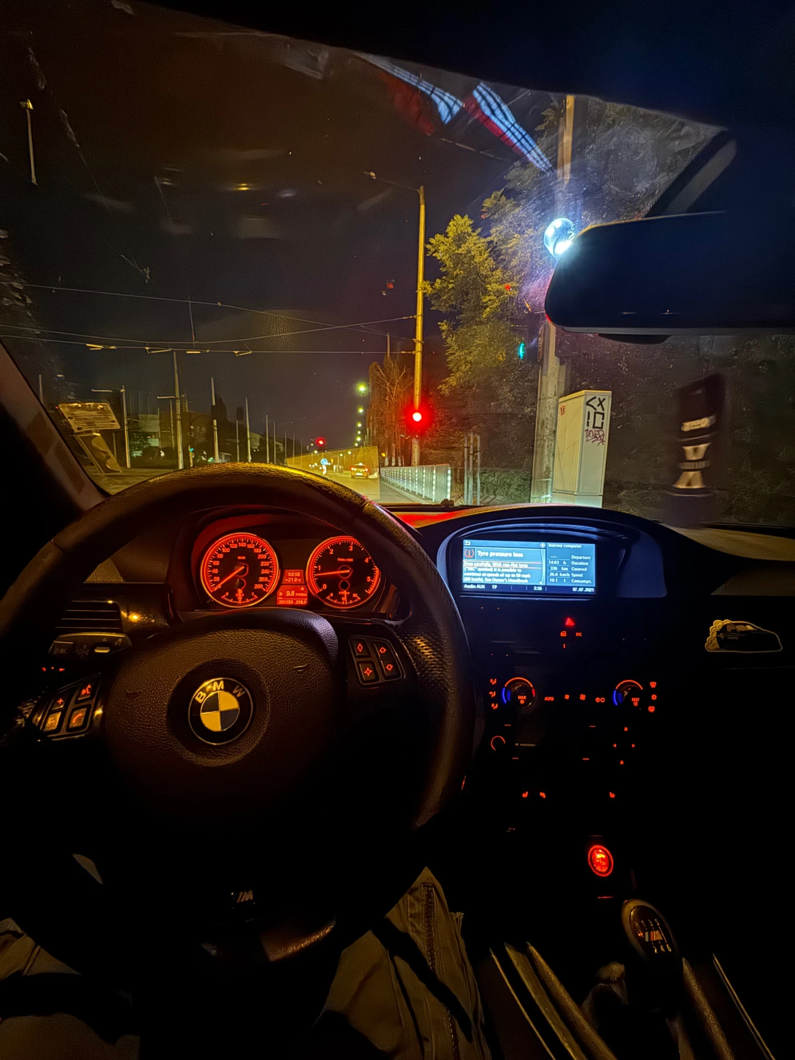 BMW 330  - изображение 6