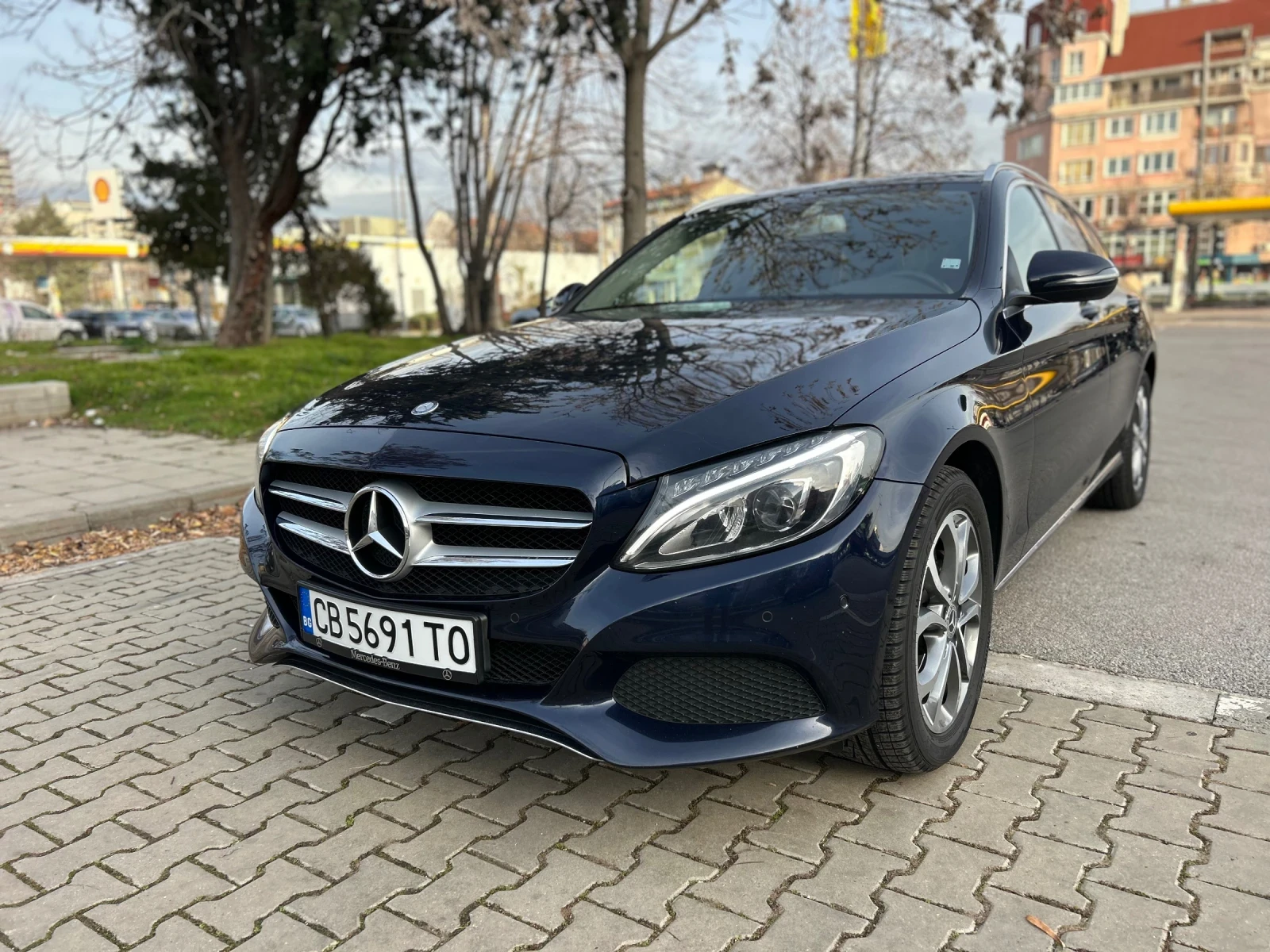 Mercedes-Benz C 200 * Реални КМ * Сервизна История в Мерцедес Германия - изображение 2