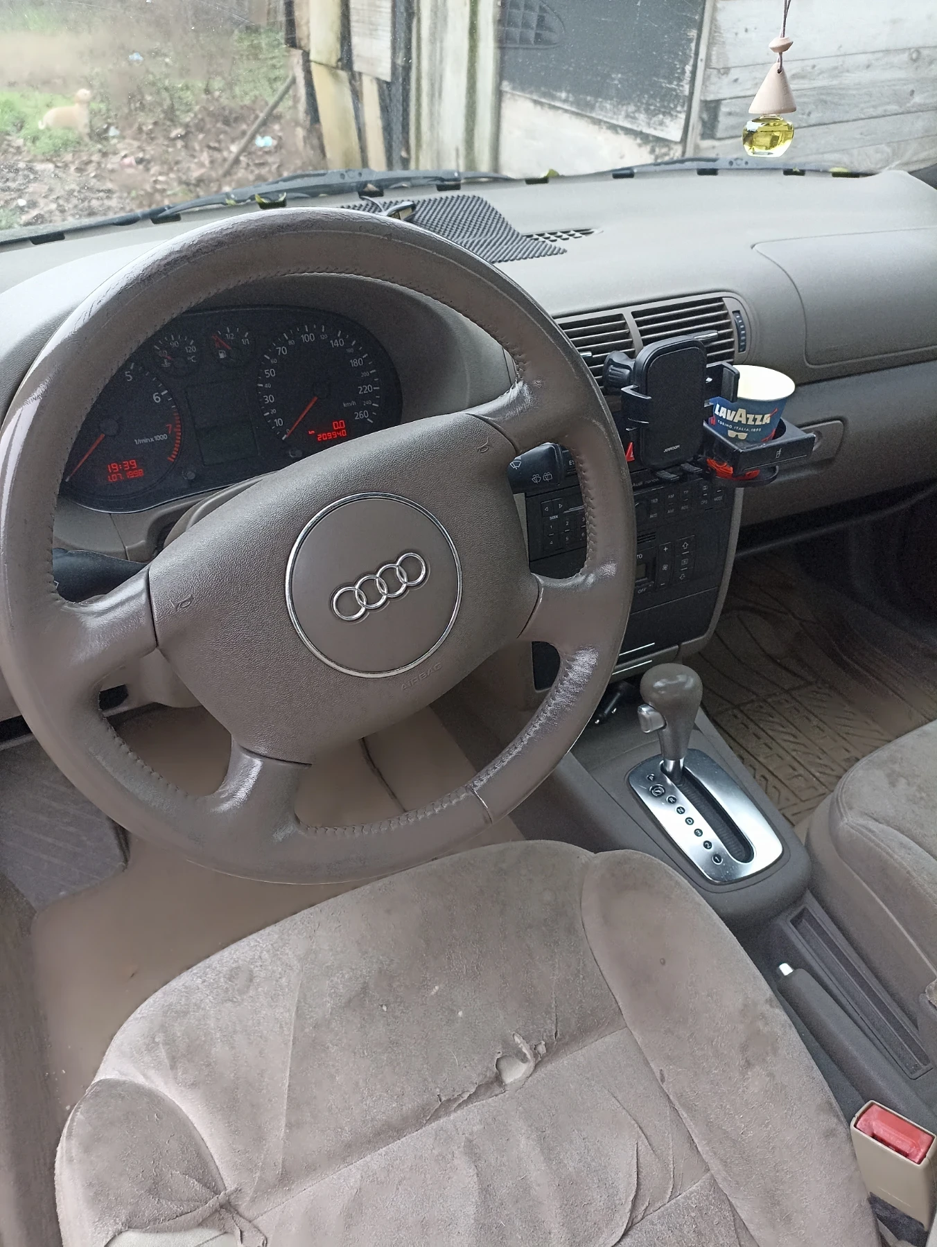 Audi A3 1.8 - изображение 3