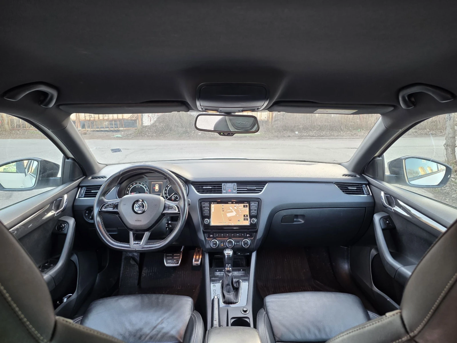 Skoda Octavia 2.0TDI/VRS/184HP/АВТОМАТИК/, снимка 16 - Автомобили и джипове - 53208078