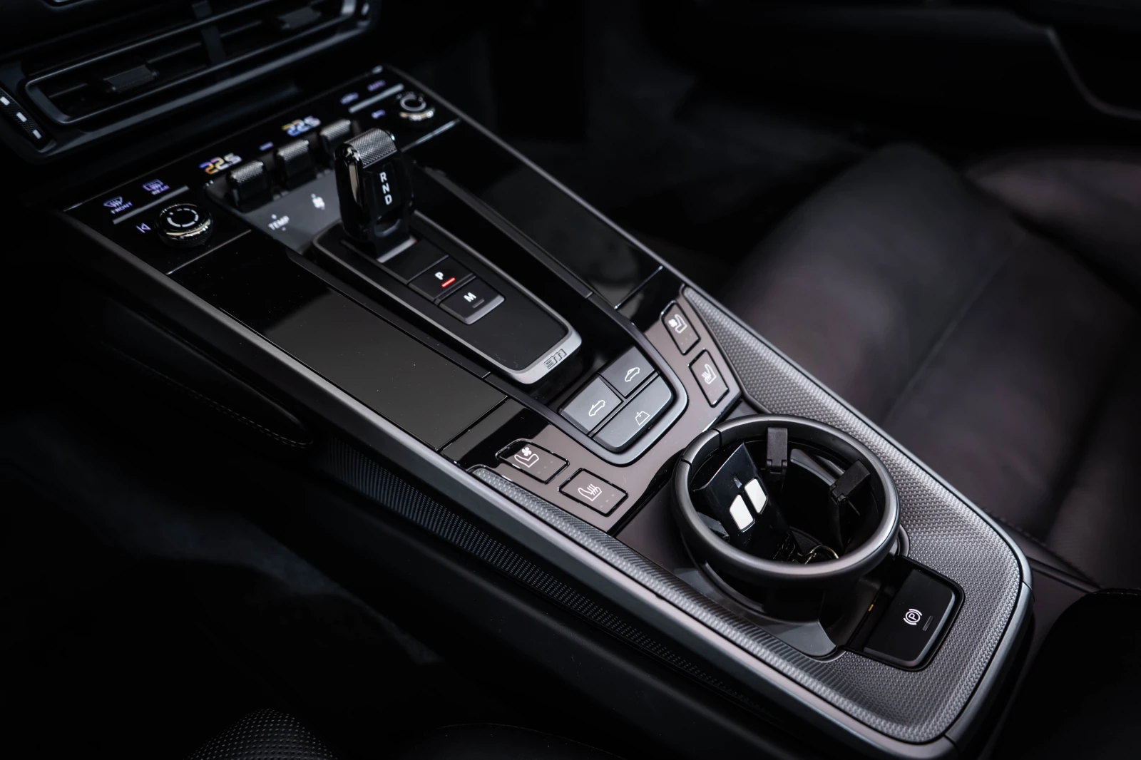 Porsche 911 Carrera 4S * Akrapovic* Sportchrono* 360 - изображение 9