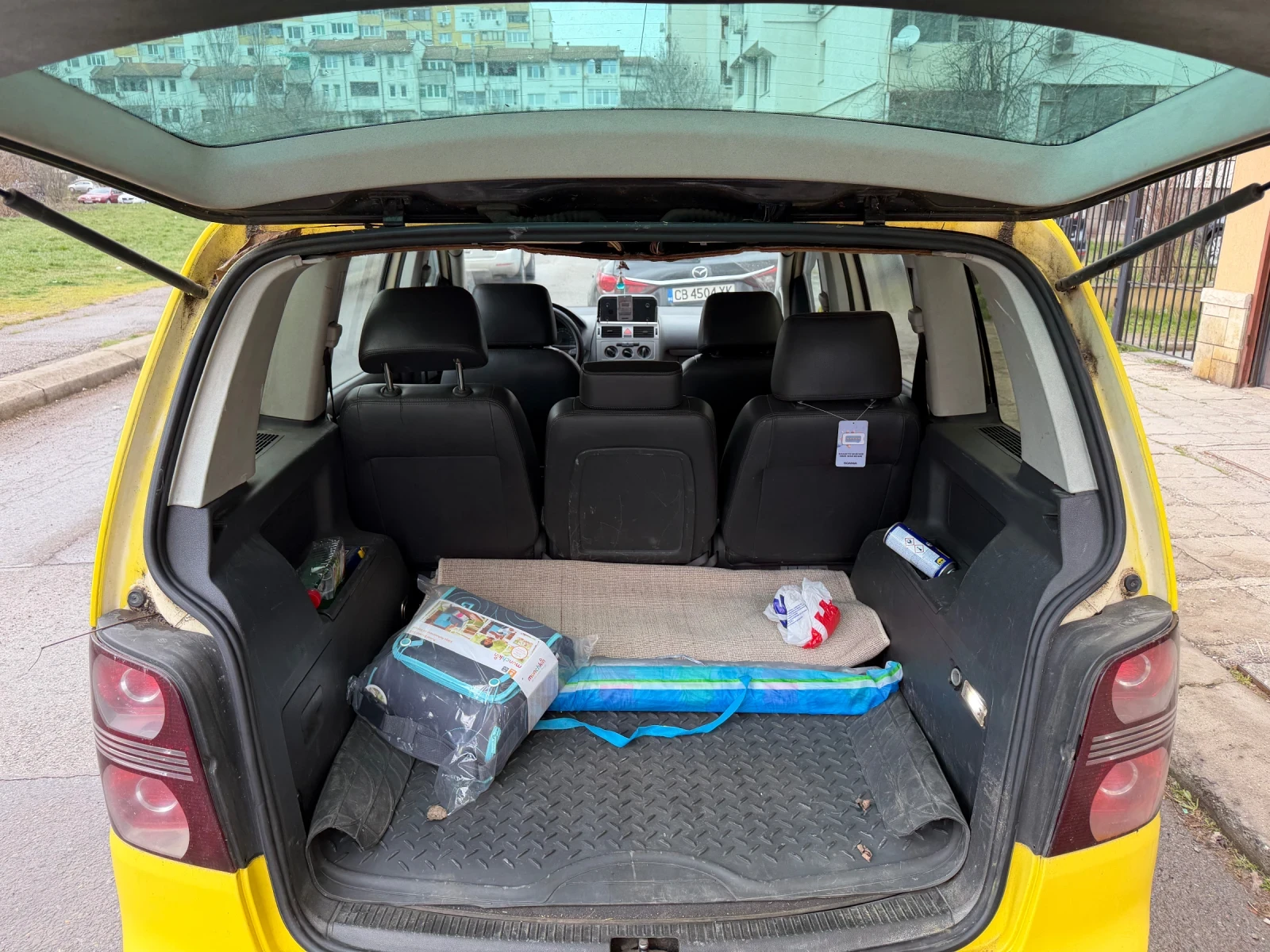 VW Touran 2.0 eco fuell, снимка 7 - Автомобили и джипове - 53961931