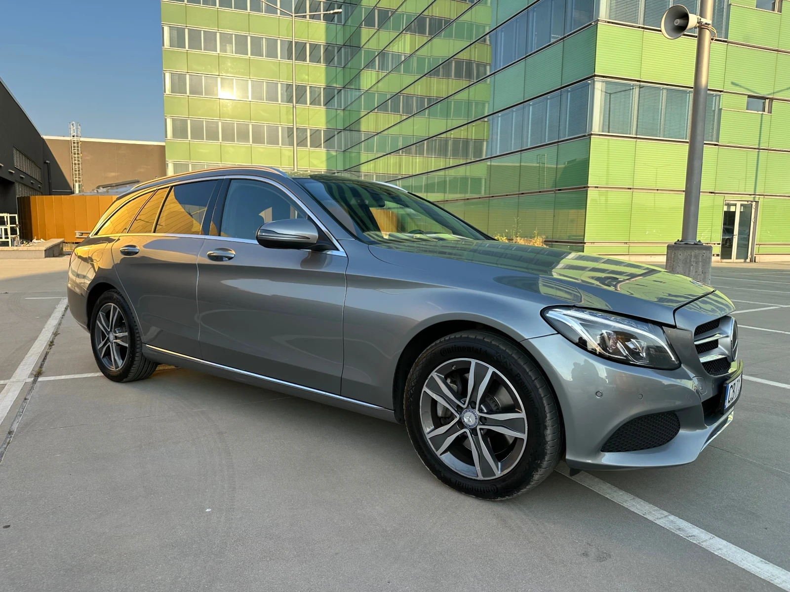 Mercedes-Benz C 250 4x4/AMG LINE/PANORAMA/HEAD UP, снимка 2 - Автомобили и джипове - 54033606