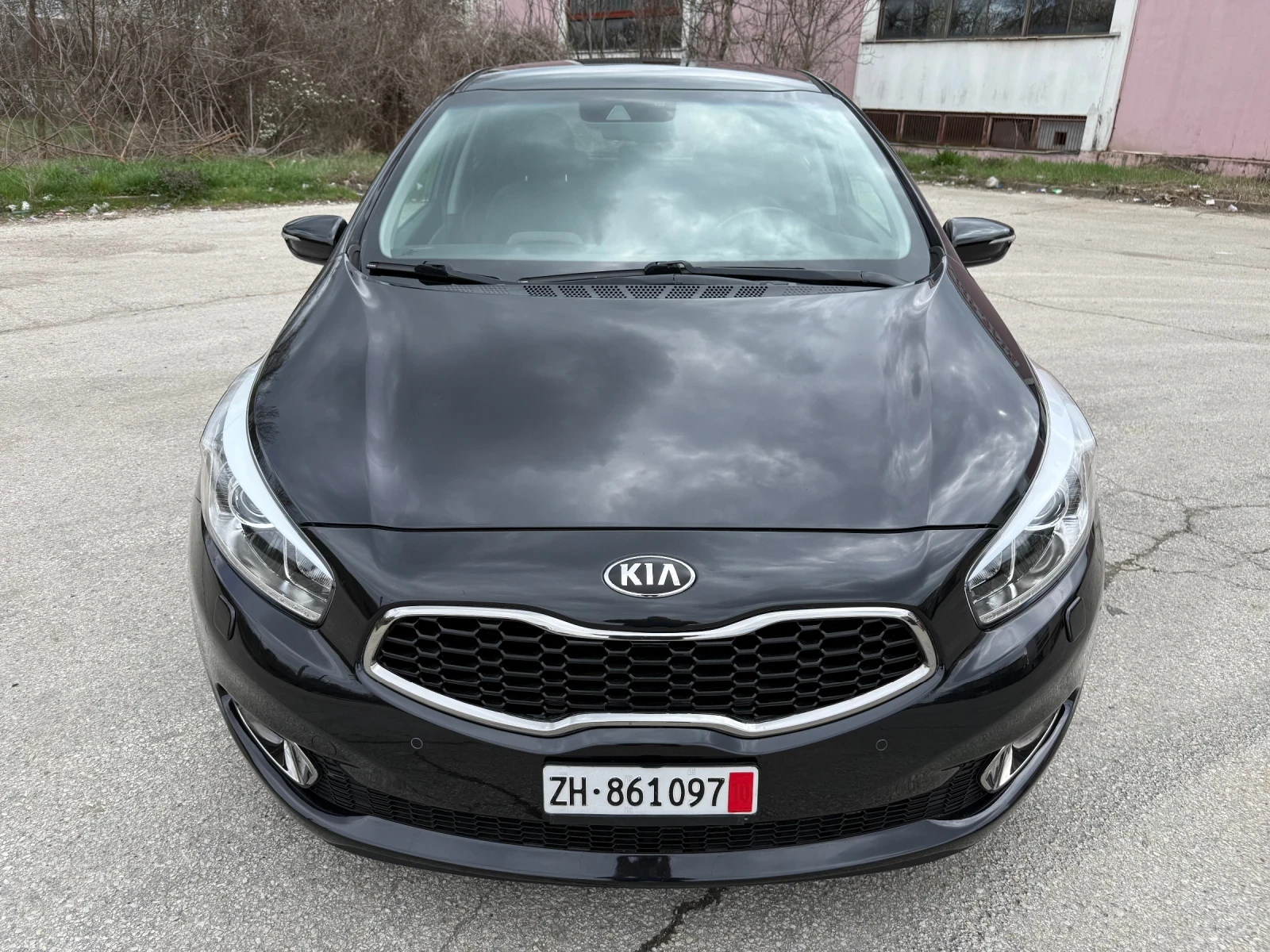 Kia Ceed 1.6i AUTOMATIC, снимка 7 - Автомобили и джипове - 54058120