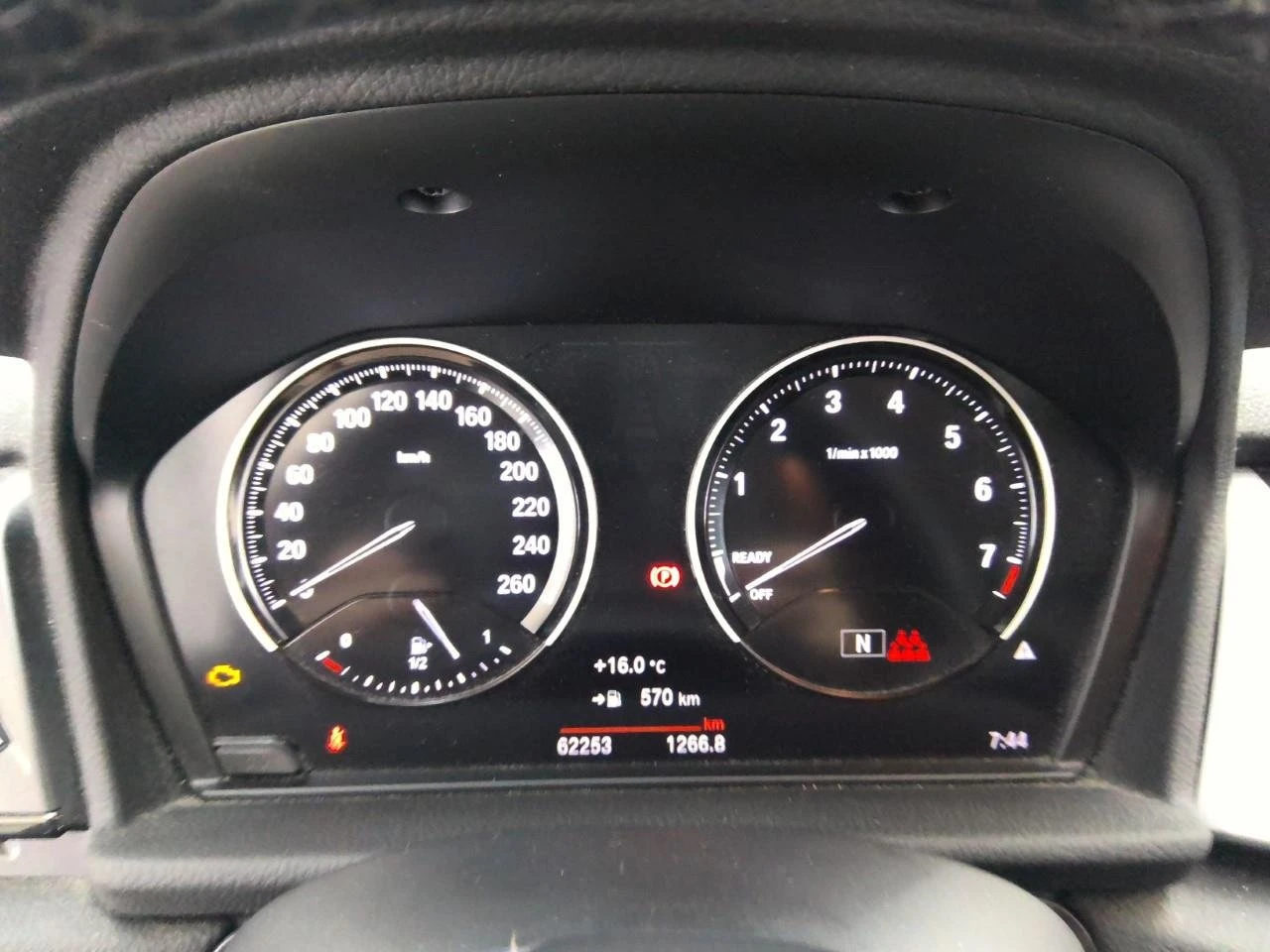 BMW 2 Gran Tourer 218i Business, снимка 8 - Автомобили и джипове - 54066344